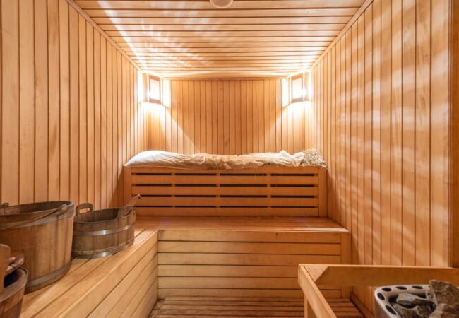 técnicas de relajación de cromoterapia en saunas